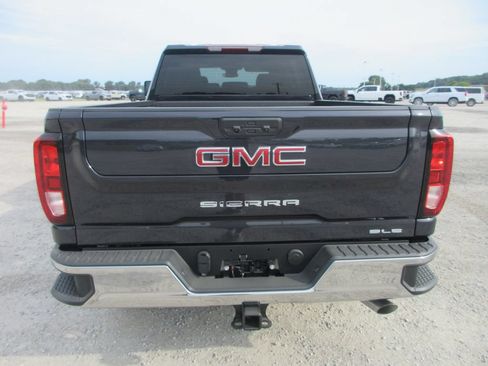 New 2026 GMC Sierra 2500 SLE w/ SLE Value Package; AWD/4WD image 6