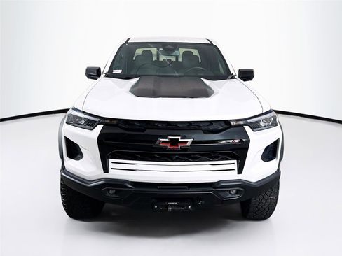 Used 2024 Chevrolet Colorado ZR2 w/ ZR2 Bison Edition image 2