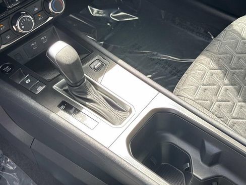 Used 2025 Nissan Kicks SV image 24