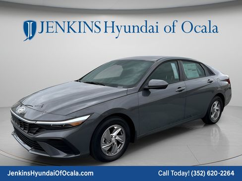 New 2026 Hyundai Elantra SEL Sport Premium FWD image 9