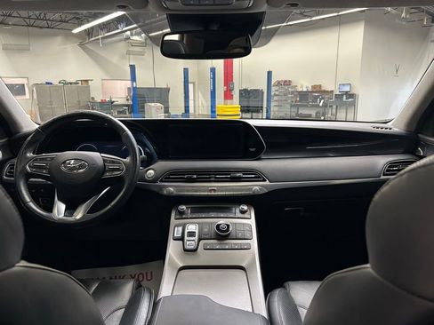 Used 2021 Hyundai Palisade Limited FWD image 16