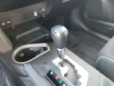 Used 2016 Toyota RAV4 XLE image 25