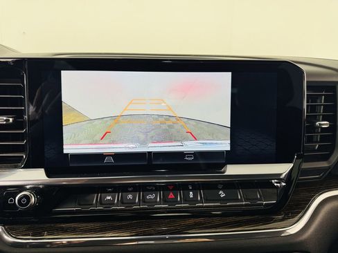 Used 2024 GMC Sierra 1500 Elevation w/ X31 Off-Road Package AWD/4WD image 16