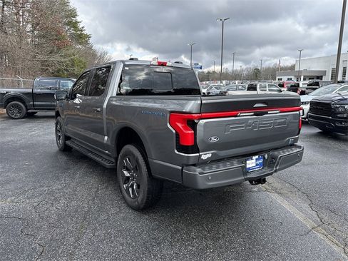 Used 2024 Ford F150 Lightning Lariat image 5