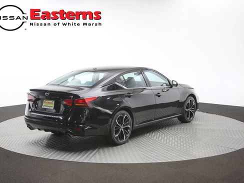 Used 2023 Nissan Altima 2.5 SR FWD image 39