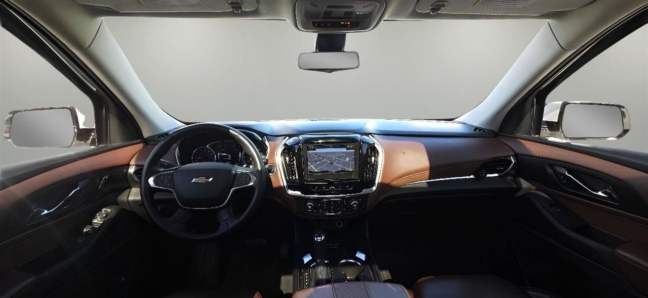 Used 2018 Chevrolet Traverse High Country AWD/4WD image 16