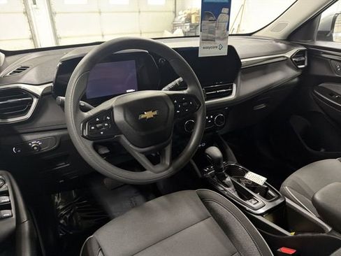 Certified 2025 Chevrolet TrailBlazer LT AWD/4WD image 17