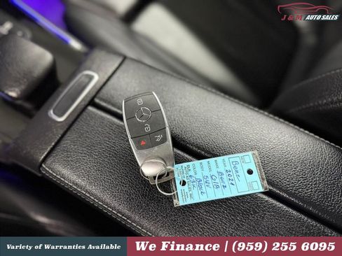 Used 2021 Mercedes-Benz GLB 250 4MATIC image 42