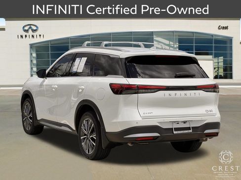 Certified 2026 INFINITI QX60 Luxe w/ Cargo Package FWD image 8