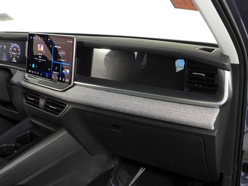 Used 2025 Volkswagen Tiguan S FWD image 14