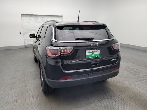 Used 2018 Jeep Compass Latitude image 6
