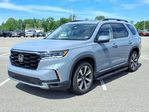 Used 2023 Honda Pilot Elite image 1