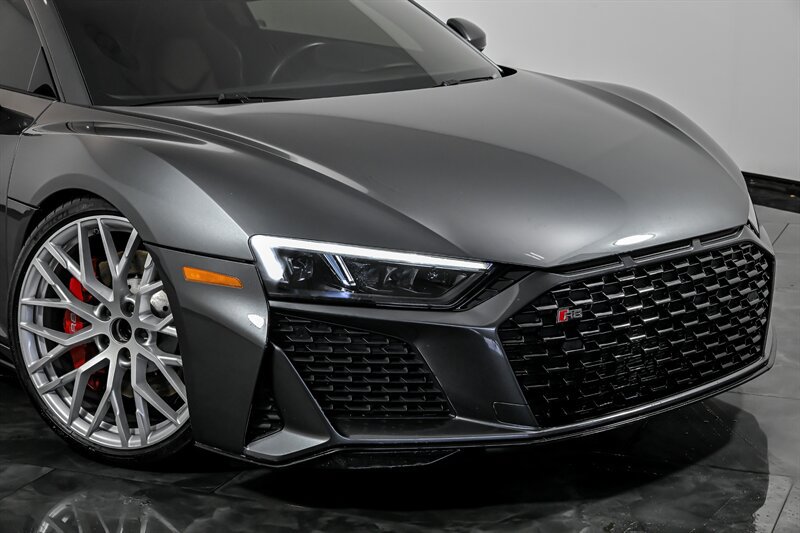 Used 2020 Audi R8 V10 w/ 20" Wheel Package AWD/4WD image 2