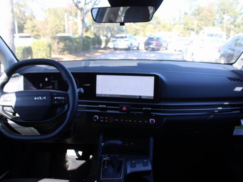 New 2026 Kia Sportage SX image 25