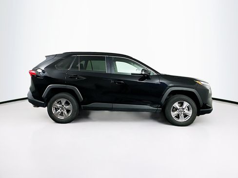 Used 2025 Toyota RAV4 XLE AWD/4WD image 10