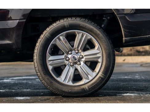 Used 2019 Ford F150 XLT w/ Equipment Group 302A Luxury image 5