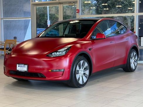 Used 2022 Tesla Model Y Long Range AWD/4WD image 4