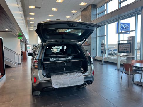New 2025 Subaru Forester Touring image 4