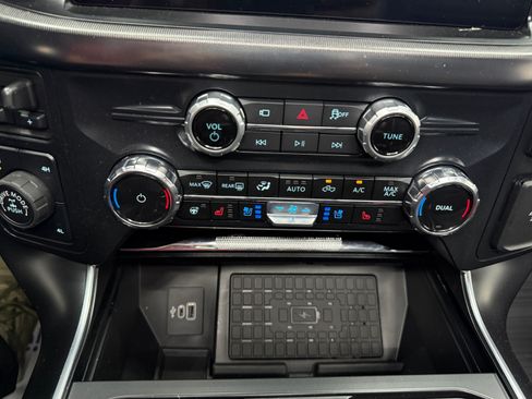 Used 2025 Ford F150 Raptor AWD/4WD image 20