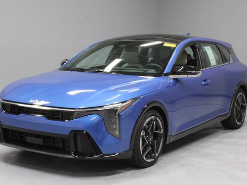Used 2026 Kia K4 GT-Line w/ GT-Line Premium Package FWD image 9