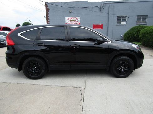 Used 2016 Honda CR-V LX image 3