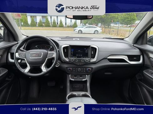 Used 2024 GMC Terrain SLT FWD image 8