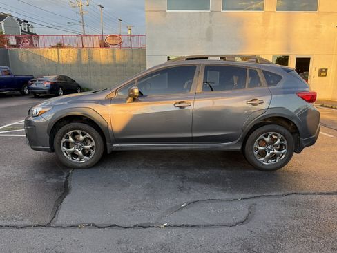 Used 2021 Subaru Crosstrek 2.5i Sport w/ Moonroof Package AWD/4WD image 10