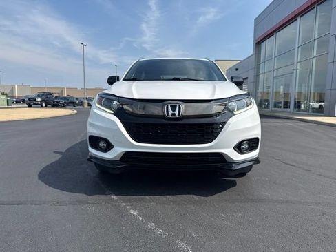 Used 2021 Honda HR-V Sport image 2