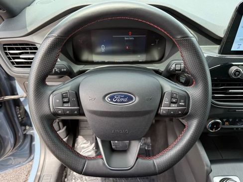 Used 2025 Ford Escape ST-Line FWD image 16