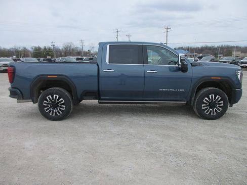 New 2026 GMC Sierra 2500 Denali Ultimate image 3