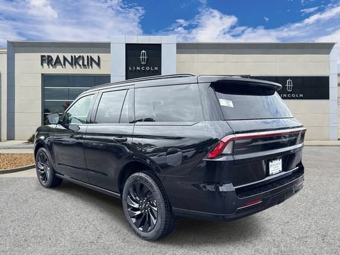 New 2026 Lincoln Navigator Reserve w/ Jet Appearance Package AWD/4WD image 5