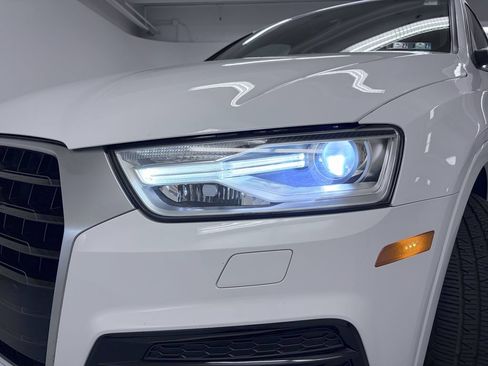 Used 2018 Audi Q3 2.0T Premium FWD image 12