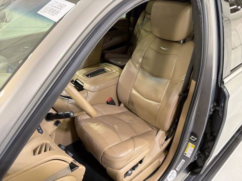 Used 2018 Cadillac Escalade ESV Platinum image 10