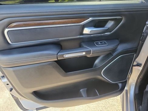 Used 2021 RAM 1500 Laramie AWD/4WD image 16