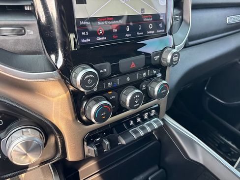 Used 2020 RAM 1500 Laramie AWD/4WD image 24