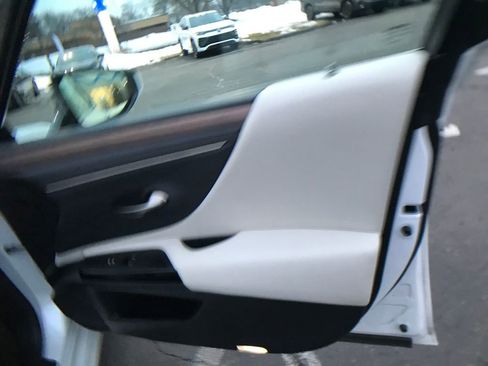 Used 2023 Lexus ES 350 w/ Premium Package image 28