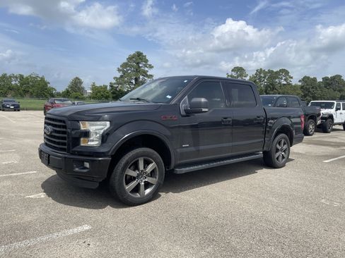 Used 2015 Ford F150 XLT w/ Equipment Group 302A Luxury RWD image 4