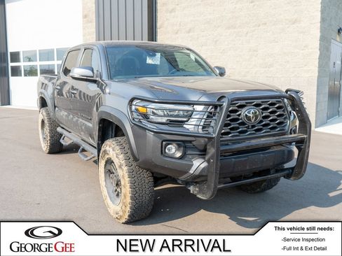 Used 2023 Toyota Tacoma TRD Off-Road AWD/4WD image 1