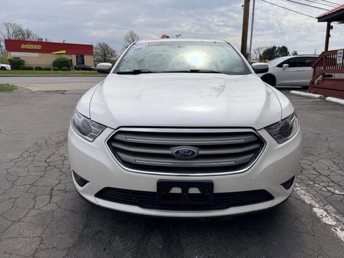 Used 2018 Ford Taurus SEL w/ Equipment Group 201A image 2