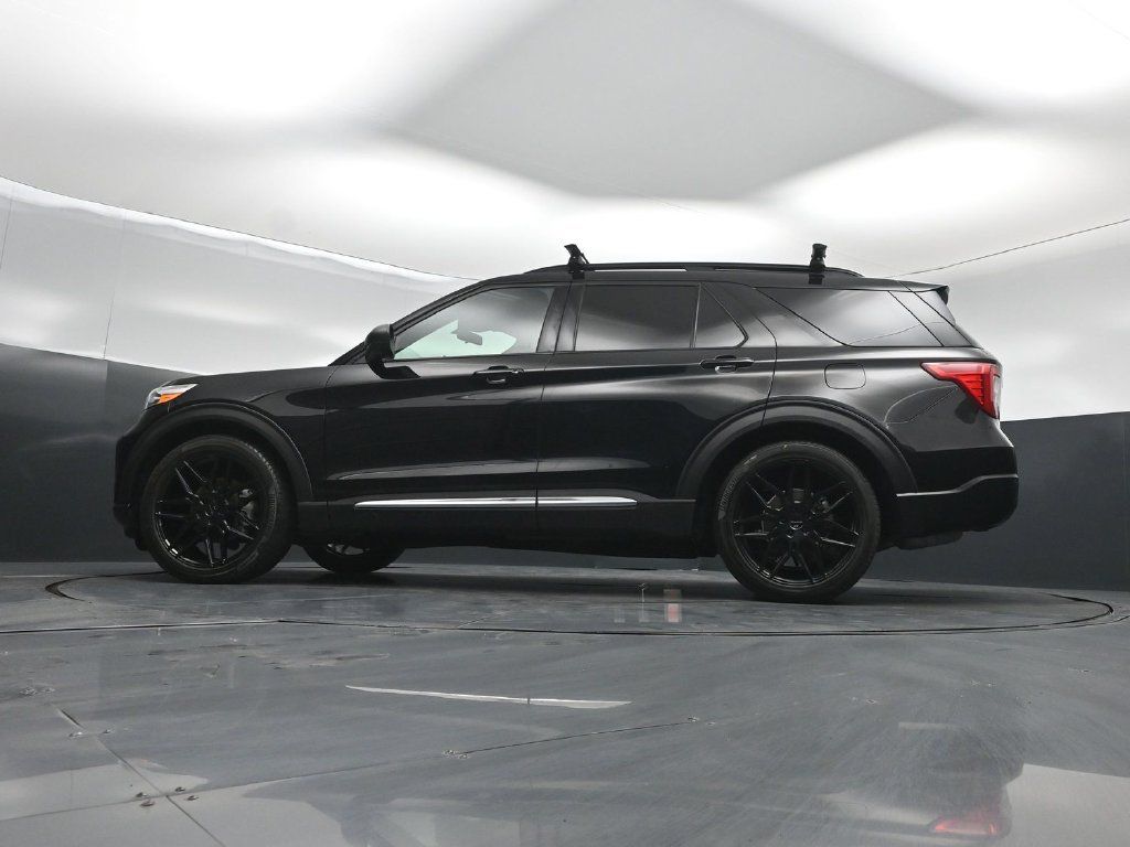 Used 2020 Ford Explorer XLT RWD image 7