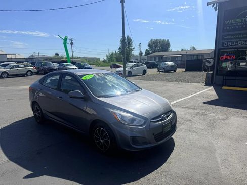 Used 2016 Hyundai Accent SE FWD image 1