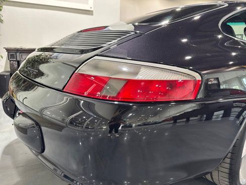 Used 2004 Porsche 911 GT3 RS image 35