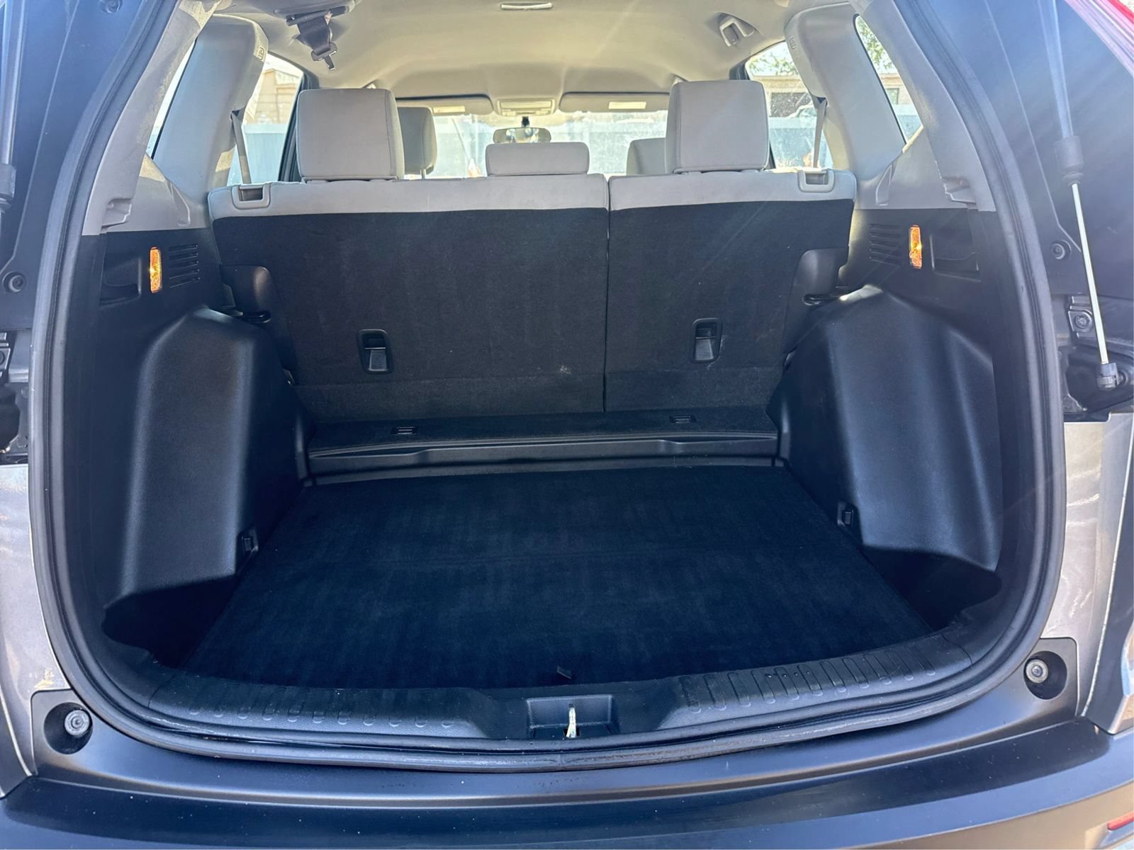 Used 2017 Honda CR-V LX image 13