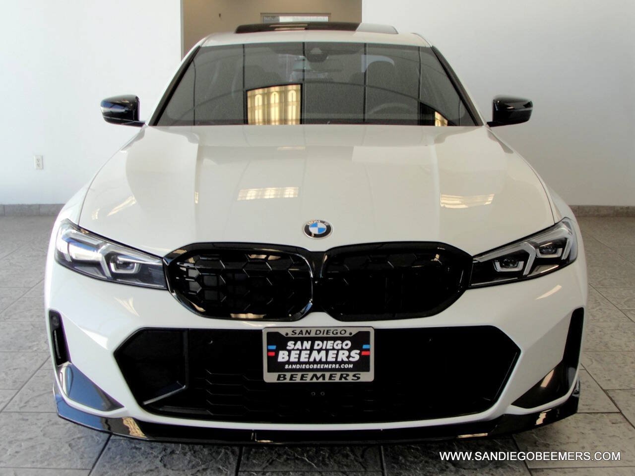 Used 2023 BMW 330i Sedan w/ M Sport Package RWD image 39