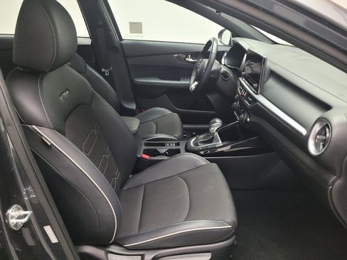 Used 2023 Kia Forte GT-Line w/ GT-Line Technology Package image 21