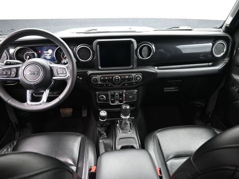 Used 2023 Jeep Wrangler Altitude image 25
