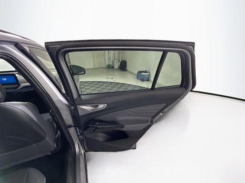 Used 2023 Volkswagen ID.4 S image 30