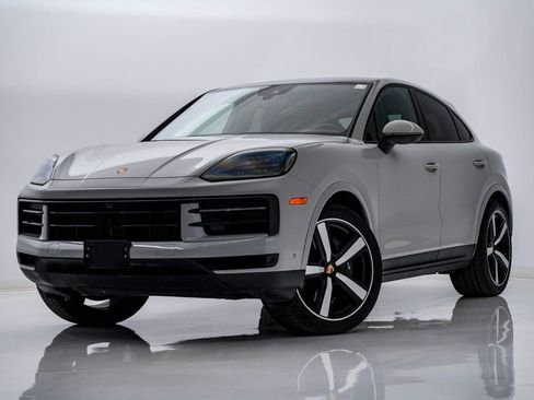 Certified 2025 Porsche Cayenne Coupe image 1