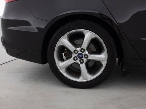 Used 2013 Ford Fusion SE FWD image 21
