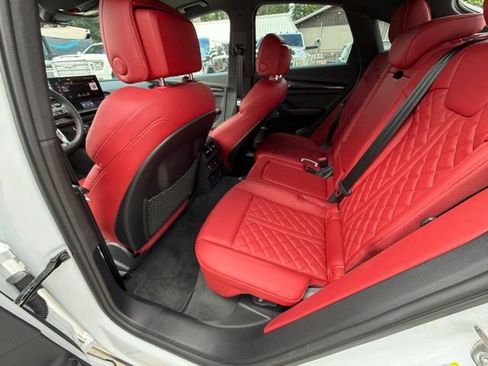 Used 2024 Audi SQ5 Premium Plus w/ S Sport Package AWD/4WD image 47